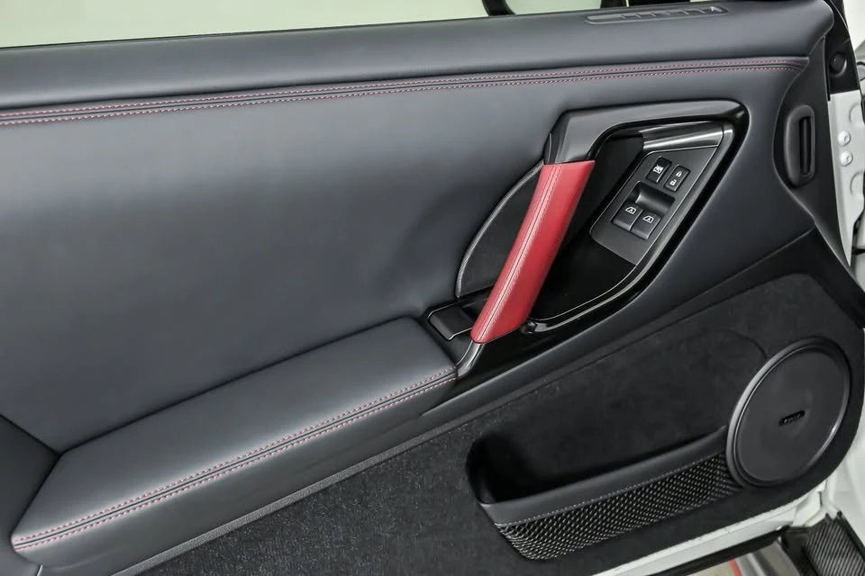 2020 Nissan R35 GT-R NISMO - Image 17 of 20