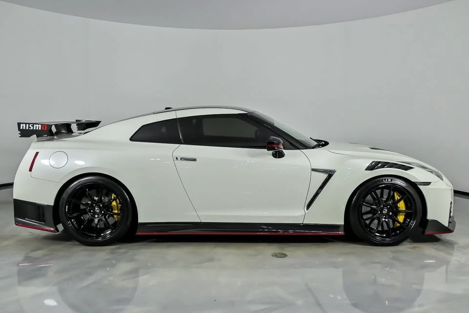 2020 Nissan R35 GT-R NISMO - Image 14 of 20