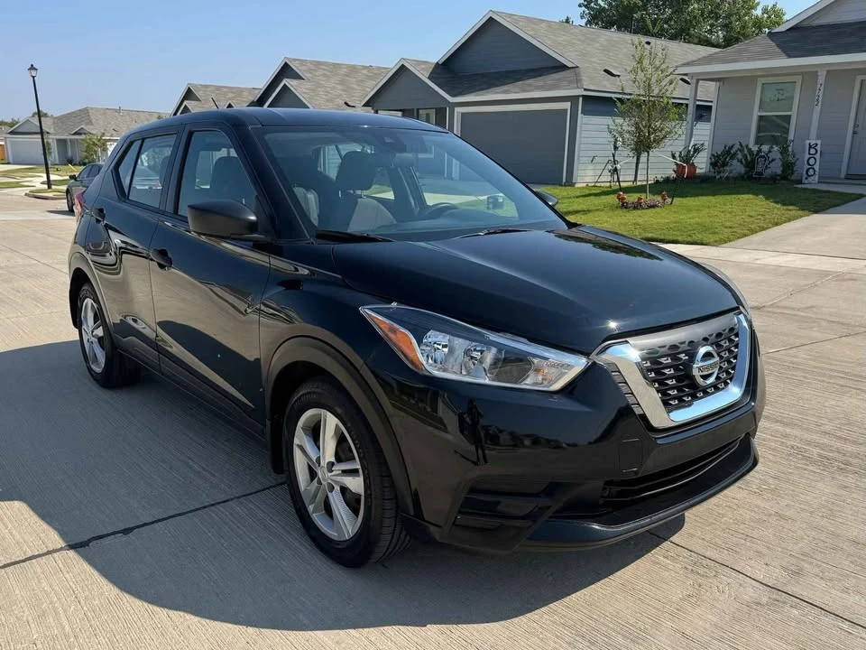 2020 Nissan Kicks - Image 8 of 20