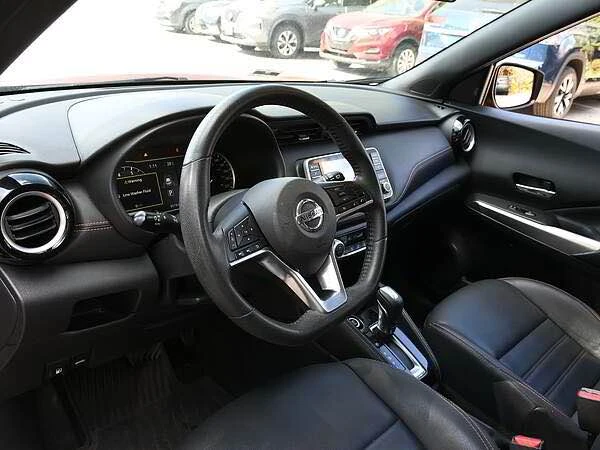 2020 Nissan Kicks - Image 9 of 12