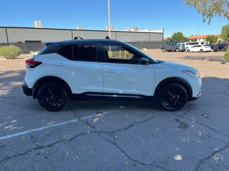 2020 Nissan Kicks - Image 10 of 19