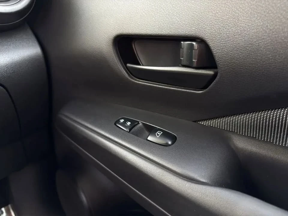 2020 Nissan Kicks - Image 13 of 18