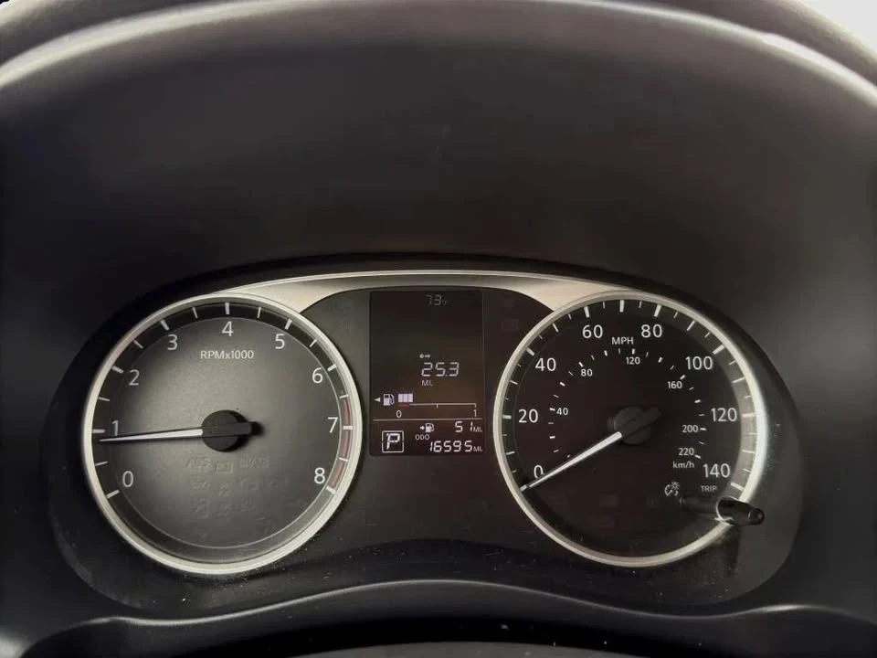 2020 Nissan Kicks - Image 15 of 18