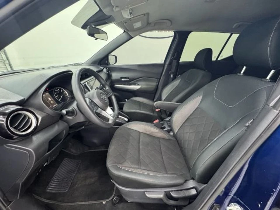 2020 Nissan Kicks - Image 10 of 20