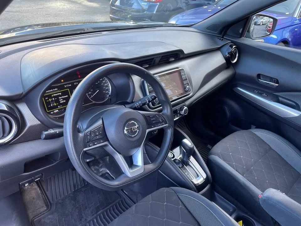 2020 Nissan Kicks - Image 14 of 17