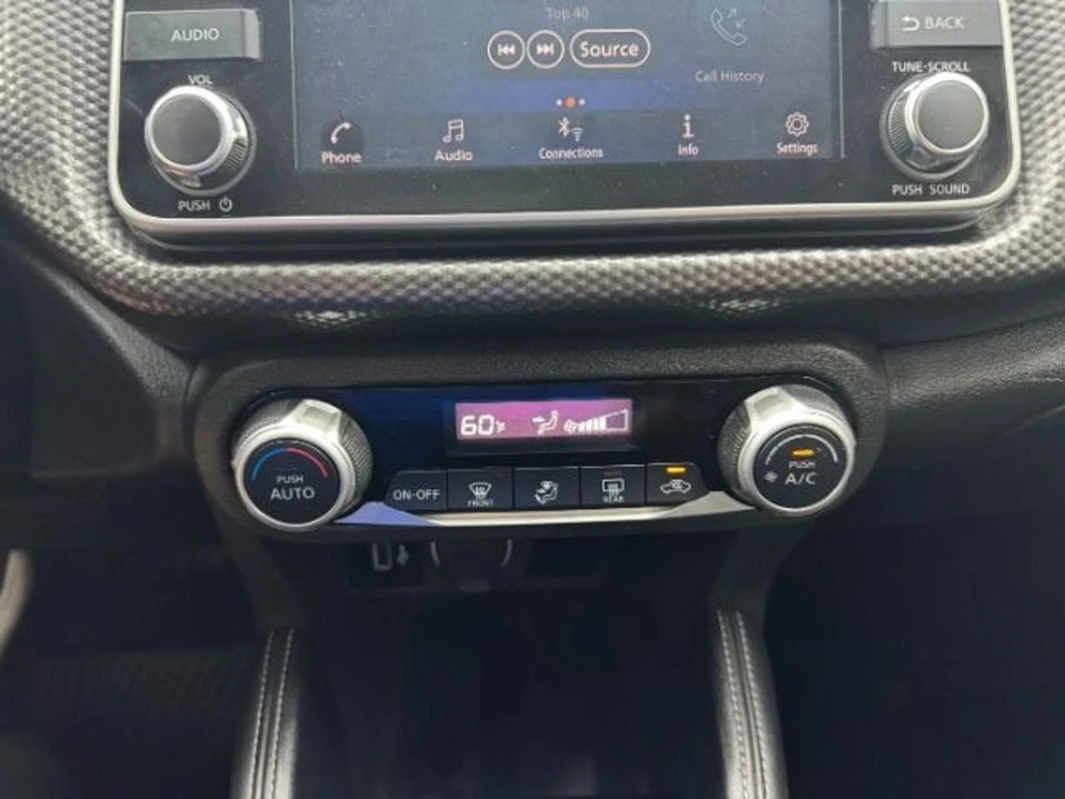 2020 Nissan Kicks - Image 18 of 20