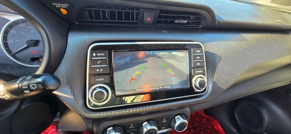 2020 Nissan Kicks - Image 15 of 20