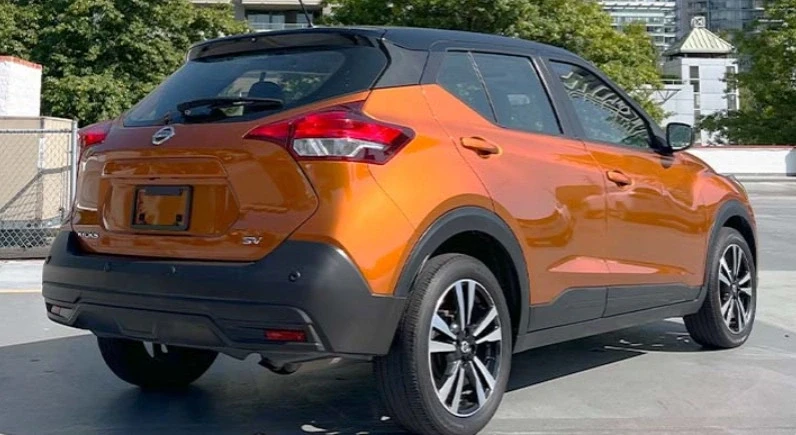 2020 Nissan Kicks - Image 8 of 11