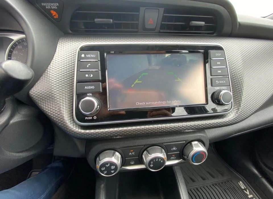 2020 Nissan Kicks - Image 8 of 10