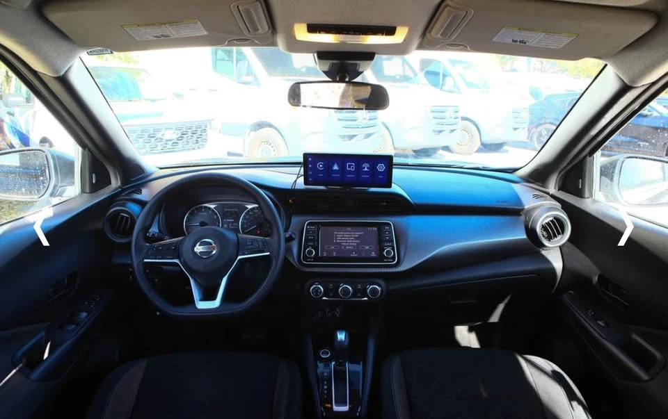 2020 Nissan Kicks - Image 11 of 12