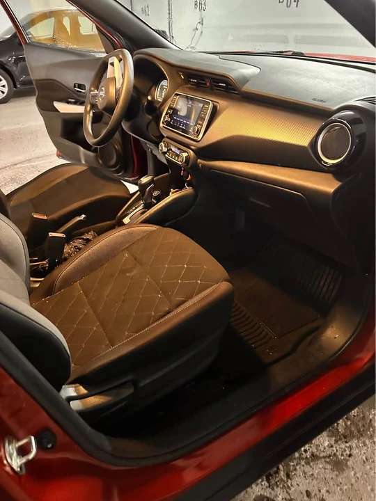 2020 Nissan Kicks - Image 9 of 18