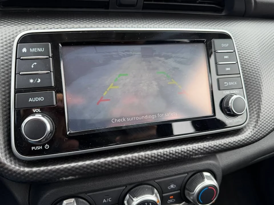 2020 Nissan Kicks - Image 10 of 18