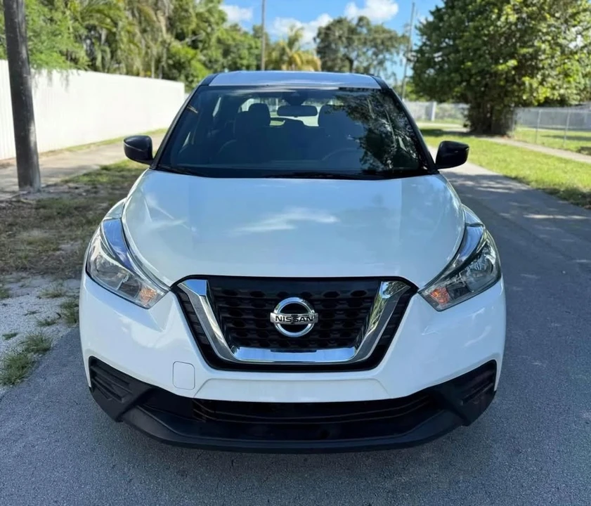 2020 Nissan Kicks - Image 4 of 18