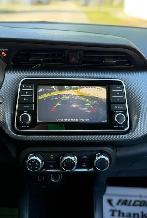 2020 Nissan Kicks - Image 15 of 18