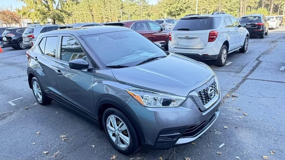 2020 Nissan Kicks - Image 3 of 18
