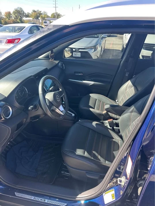 2020 Nissan Kicks - Image 11 of 14