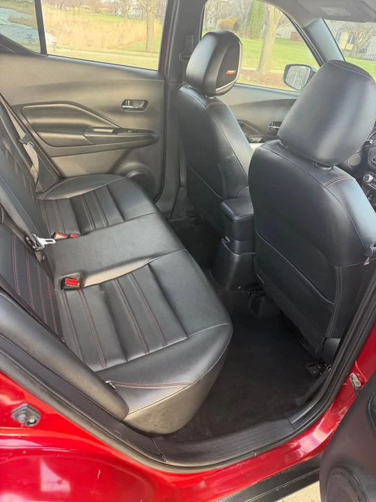 2020 Nissan Kicks - Image 12 of 18