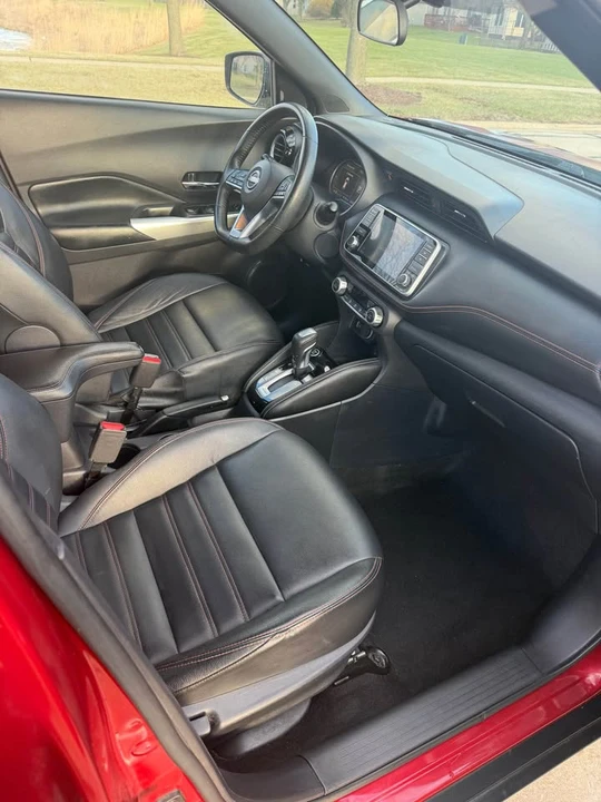 2020 Nissan Kicks - Image 13 of 18