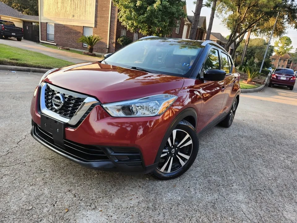2020 Nissan Kicks - Image 2 of 15