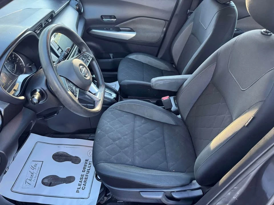 2020 Nissan Kicks - Image 10 of 20
