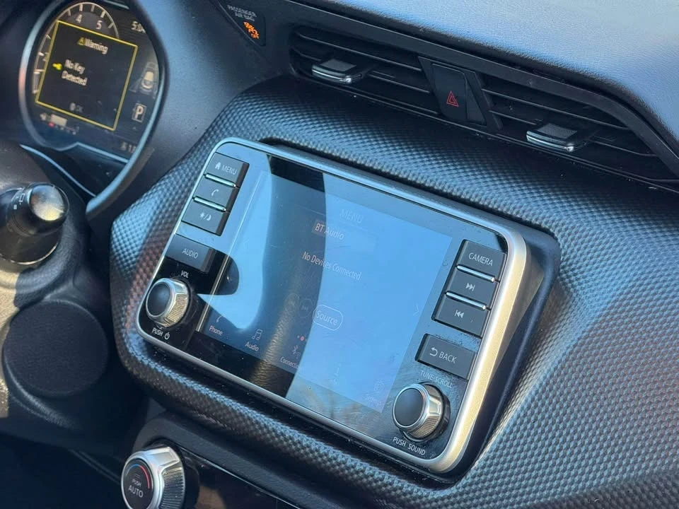 2020 Nissan Kicks - Image 15 of 20