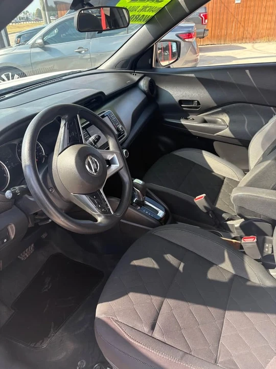 2020 Nissan Kicks - Image 4 of 6