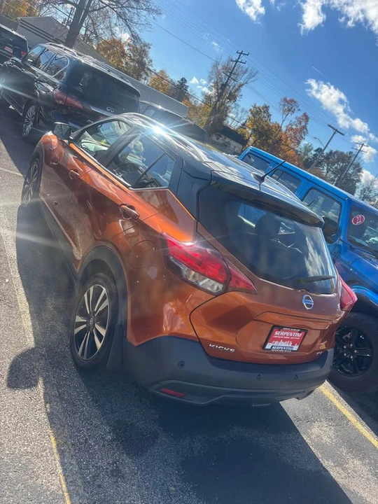 2020 Nissan Kicks - Image 4 of 13