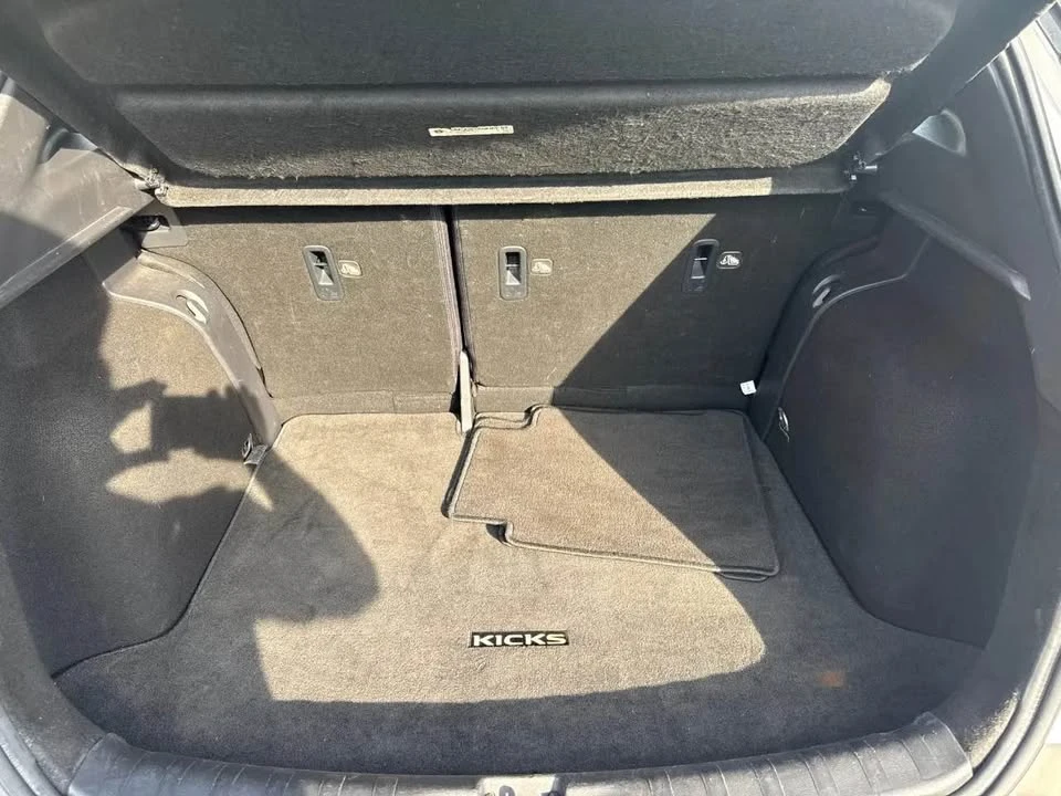 2020 Nissan Kicks - Image 10 of 19
