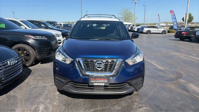 2020 Nissan Kicks - Image 2 of 10