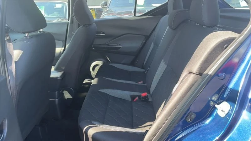 2020 Nissan Kicks - Image 8 of 10