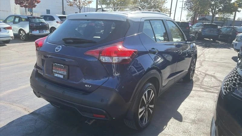 2020 Nissan Kicks - Image 4 of 10