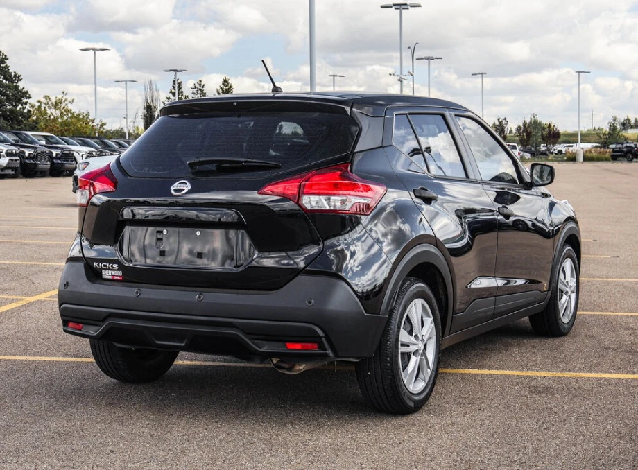 2020 Nissan Kicks - Image 6 of 16