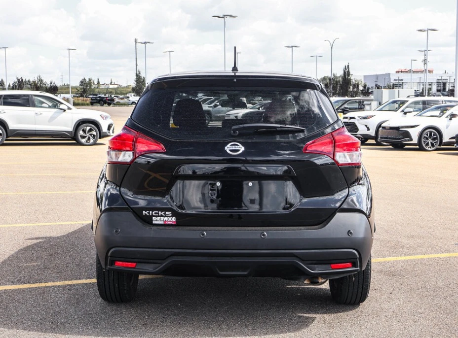 2020 Nissan Kicks - Image 5 of 16