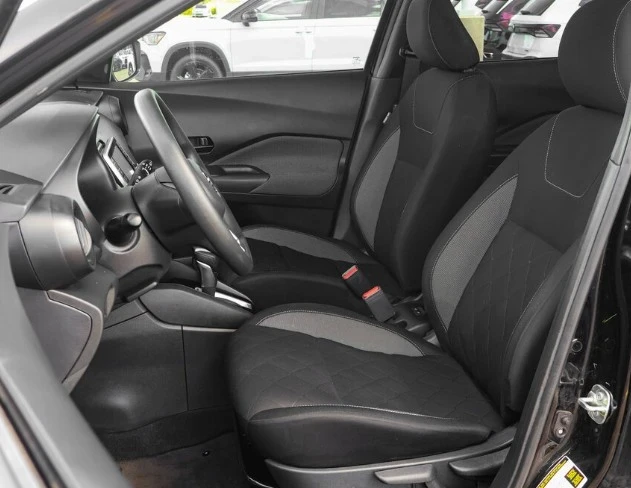 2020 Nissan Kicks - Image 6 of 8