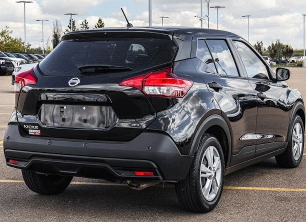 2020 Nissan Kicks - Image 4 of 8