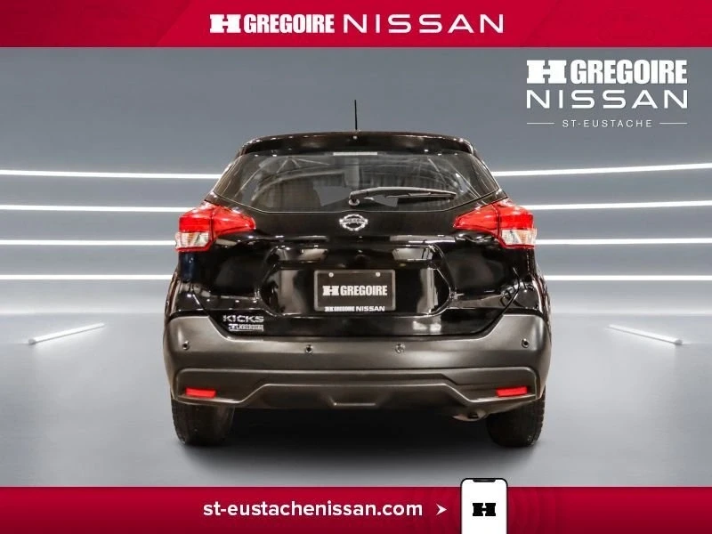 2020 Nissan Kicks - Image 11 of 20