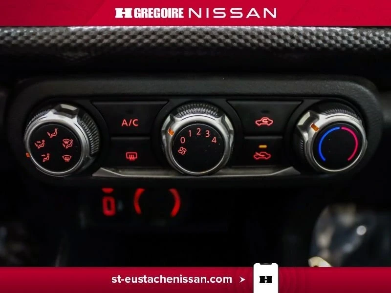 2020 Nissan Kicks - Image 17 of 20