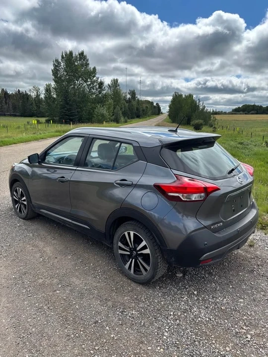 2020 Nissan Kicks - Image 3 of 8