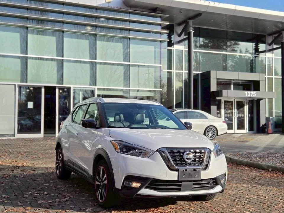 2020 Nissan Kicks - Image 2 of 11