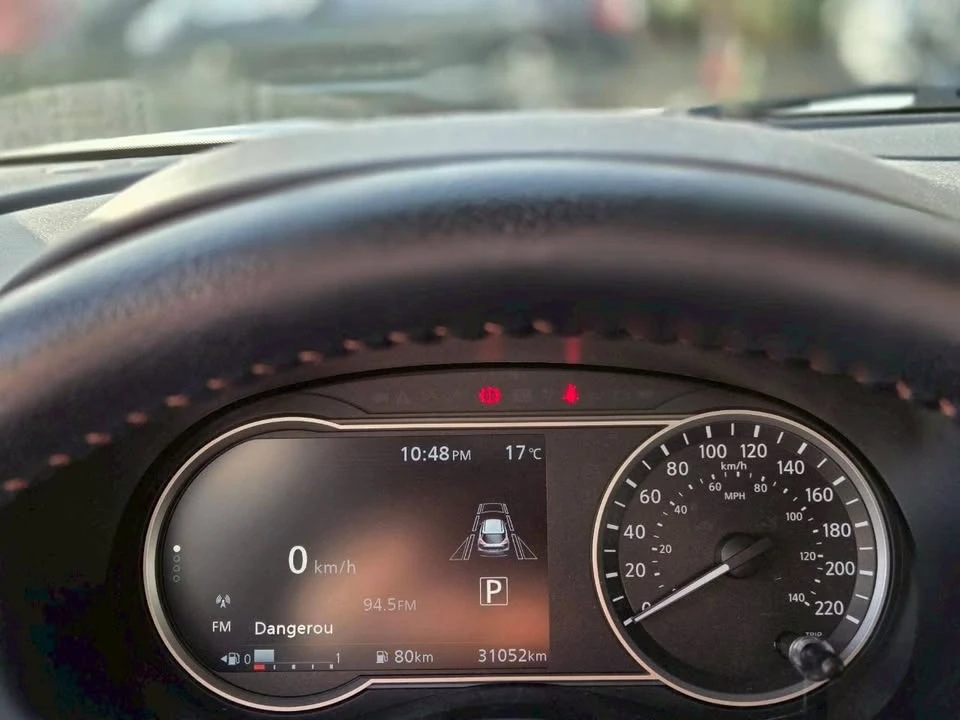 2020 Nissan Kicks - Image 8 of 11