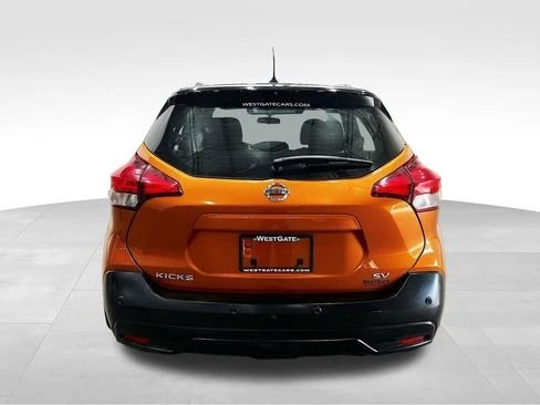 2020 Nissan Kicks - Image 4 of 15