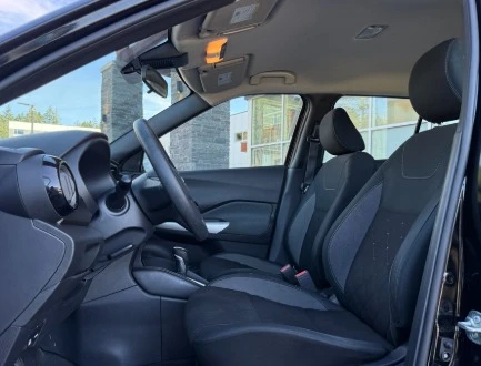 2020 Nissan Kicks - Image 5 of 8