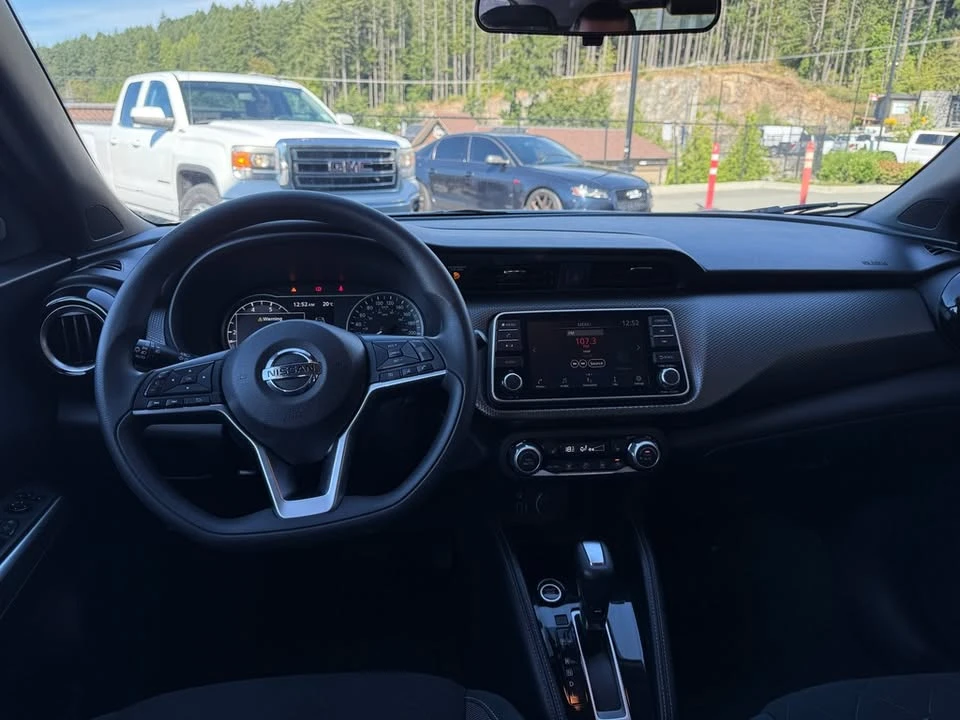 2020 Nissan Kicks - Image 5 of 8