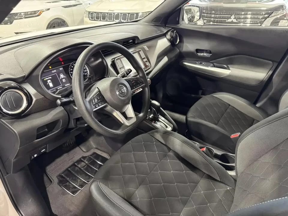 2020 Nissan Kicks - Image 10 of 19