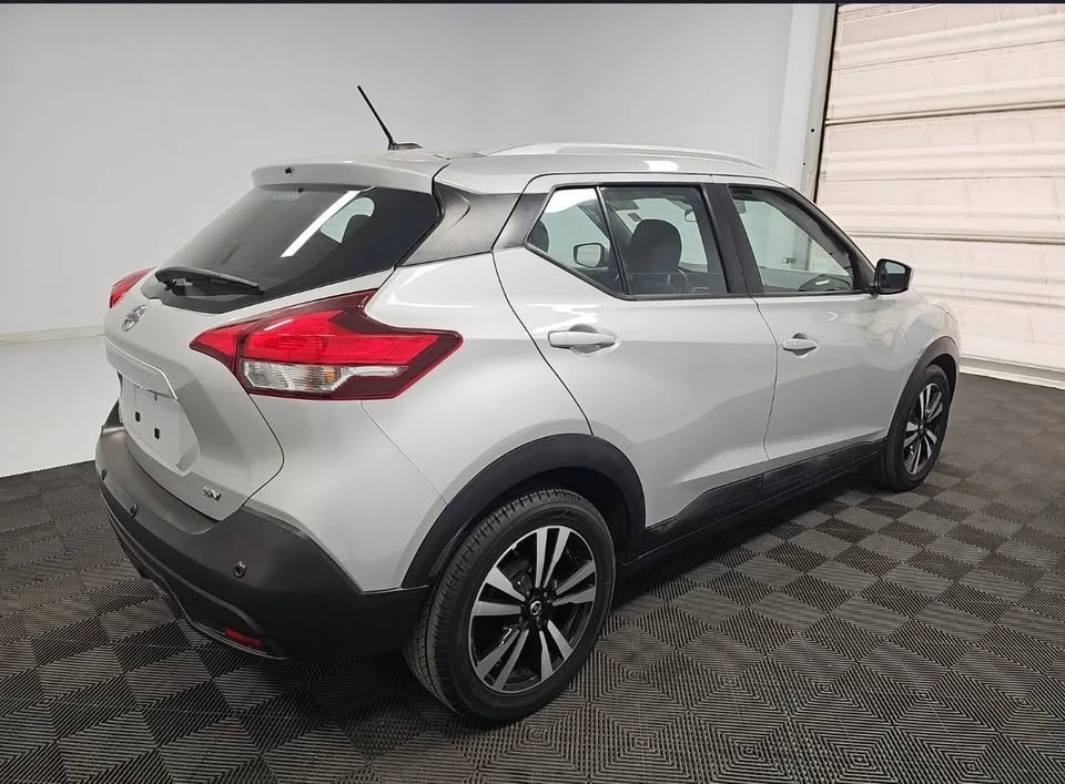 2020 Nissan Kicks - Image 4 of 19