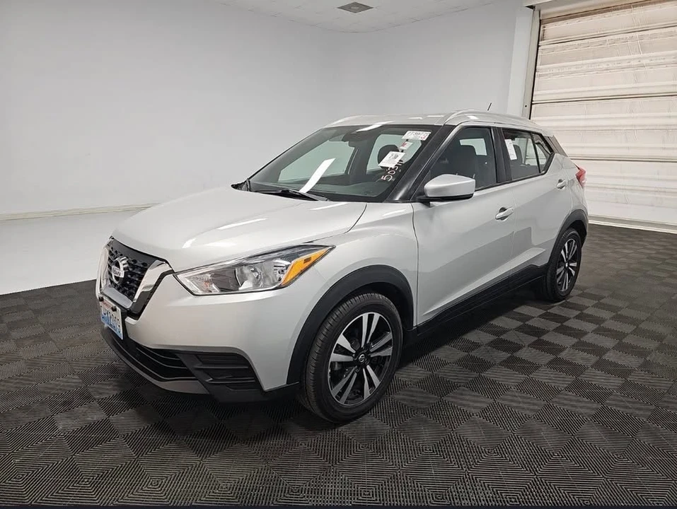 2020 Nissan Kicks - Image 2 of 19