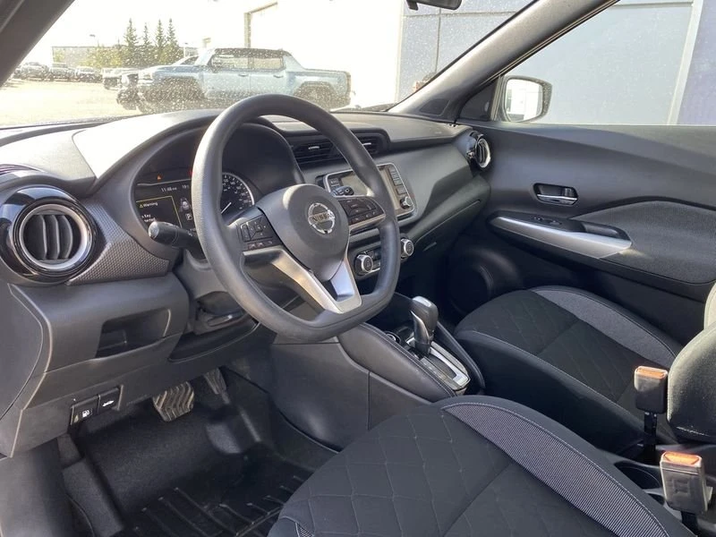 2020 Nissan Kicks - Image 2 of 9
