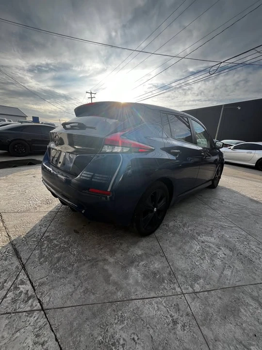 2020 Nissan Leaf - Image 5 of 11