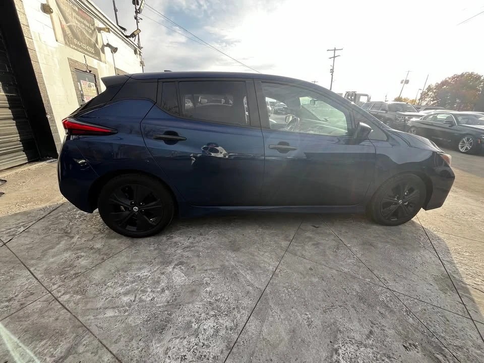 2020 Nissan Leaf - Image 4 of 11