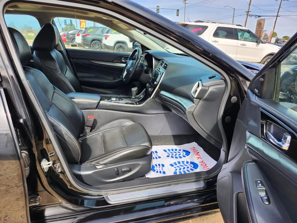 2020 Nissan Maxima 8th Gen - Image 14 of 20